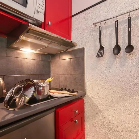 Sleeps 4 Апартаменты *