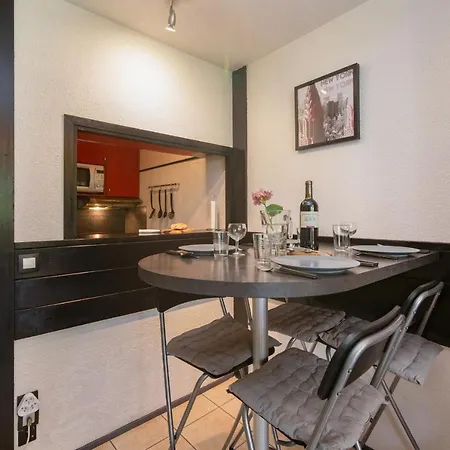 Sleeps 4 * Шамони